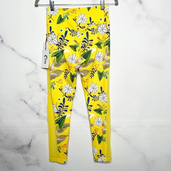 ZYIA Active Floral Reflective Light n Tight Hi-Rise 7/8 24” RC Leggings - Picture 9 of 15